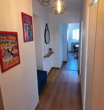 Les Toits De - En Plein Coeur Du Centre Апартаменты *